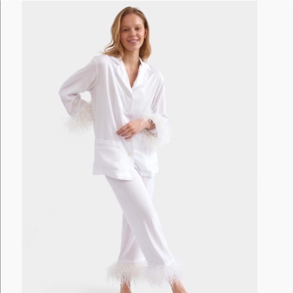 Sleeper Party Pajama Set with Feathers in White